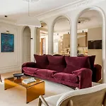 Luxury 5 Bedroom & 5 Bathroom Suite - Eiffel Tower