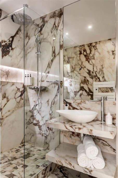 Appartement Luxury 5 Bedroom & 5 Bathroom - Eiffel Tower *