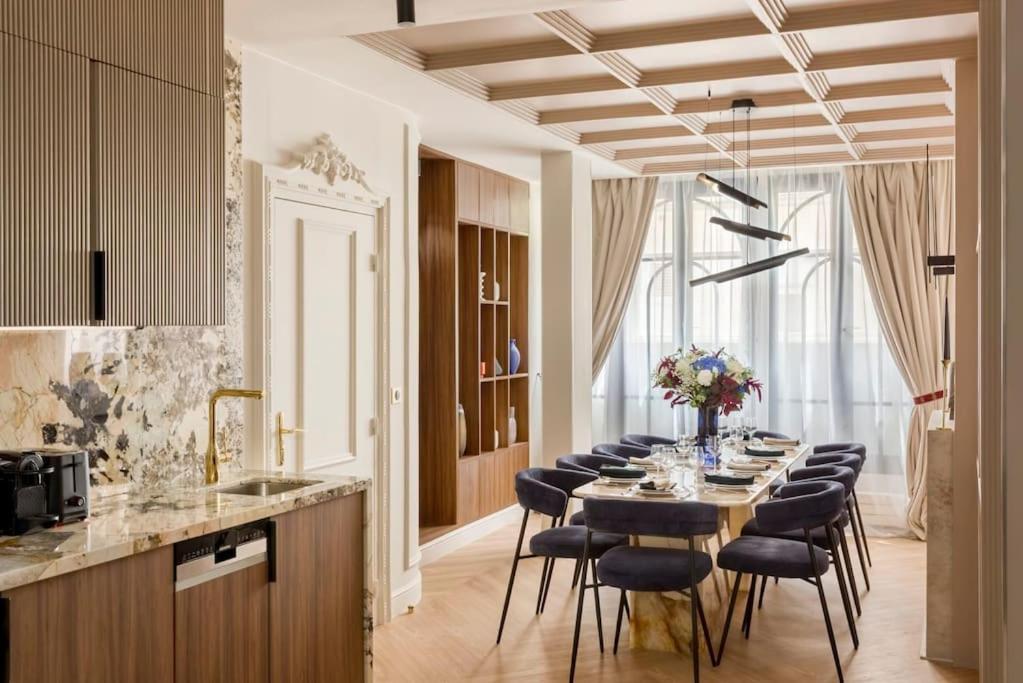 Appartement Luxury 5 Bedroom & 5 Bathroom - Eiffel Tower Parijs