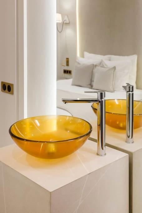 Luxury 5 Bedroom & 5 Bathroom - Eiffel Tower Parijs