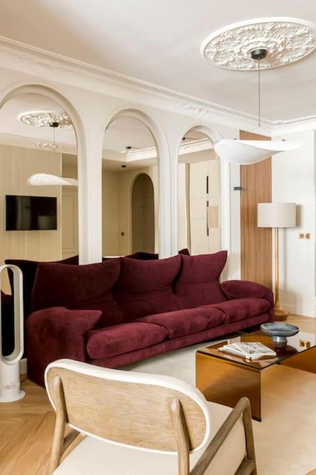 Luxury 5 Bedroom & 5 Bathroom - Eiffel Tower Appartement Parijs